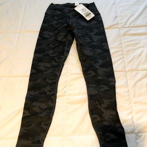 camo leggings